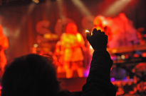Live_025