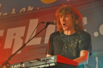 Live_037