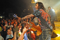 Live_045