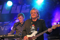 Live_099