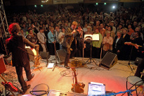 Live_153